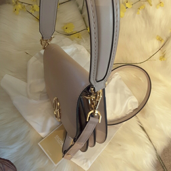 Michael kors genuine leather Lillie md saddle MSG - Picture 7 of 8